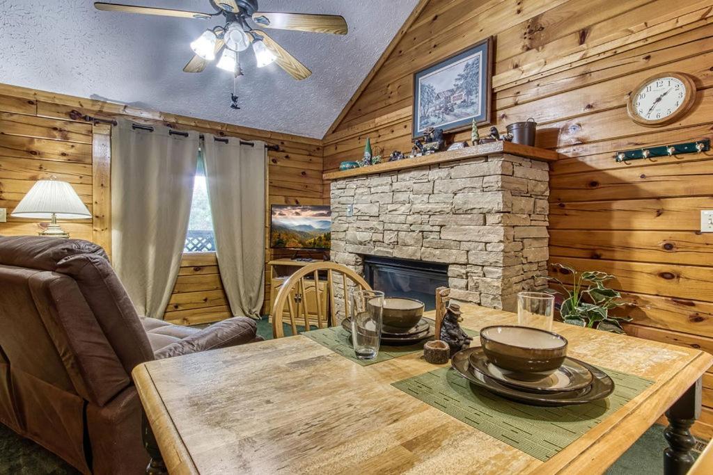 Forever Yours, Hot Tub, 1089 Of Free Attraction Tickets For Each Paid Day, Dollywood And More Пиджен Фордж Екстериор снимка